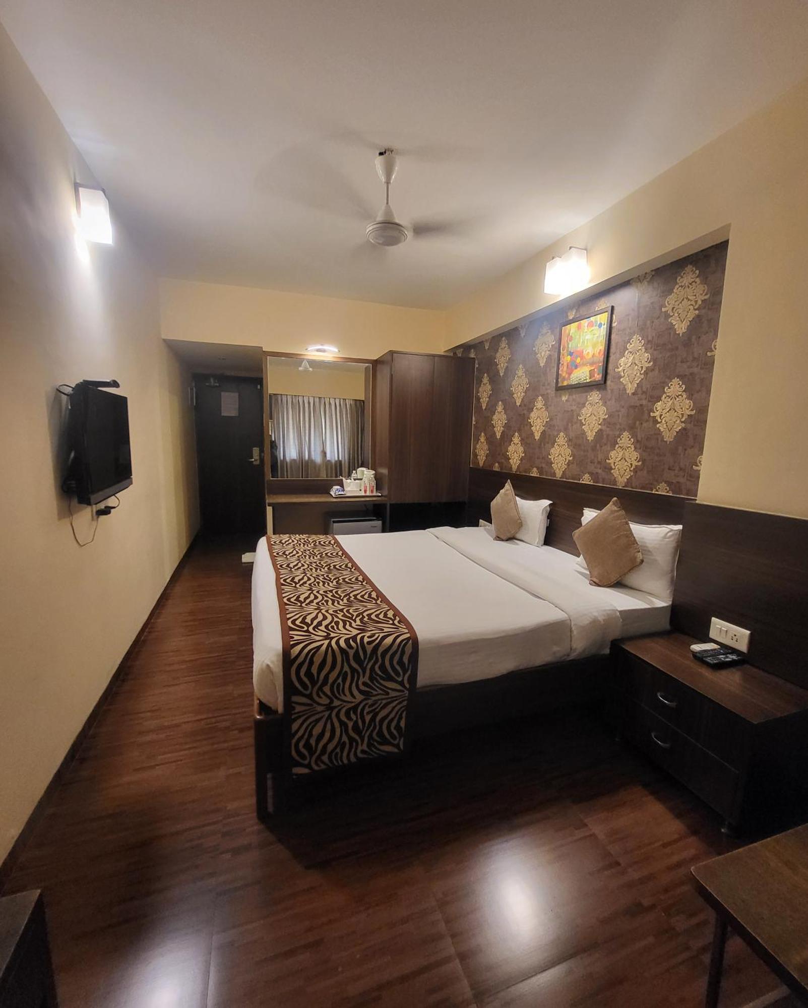Hotel Maharana Inn Chembur Mumbai Ngoại thất bức ảnh