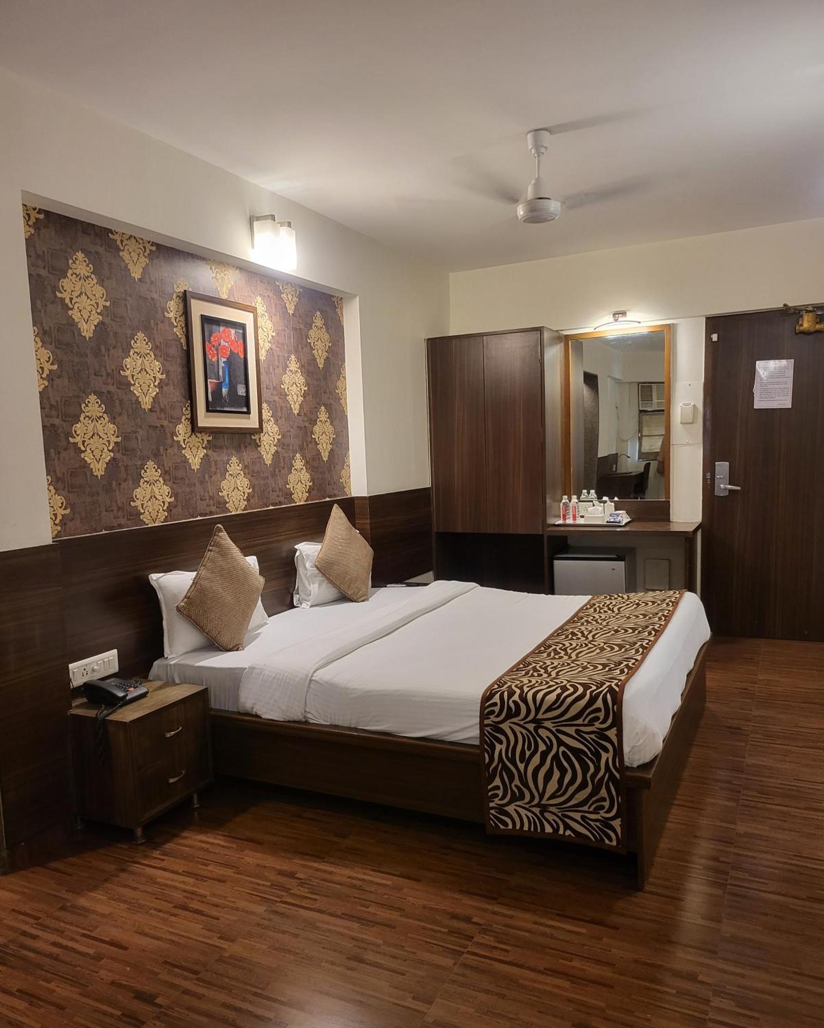 Hotel Maharana Inn Chembur Mumbai Ngoại thất bức ảnh