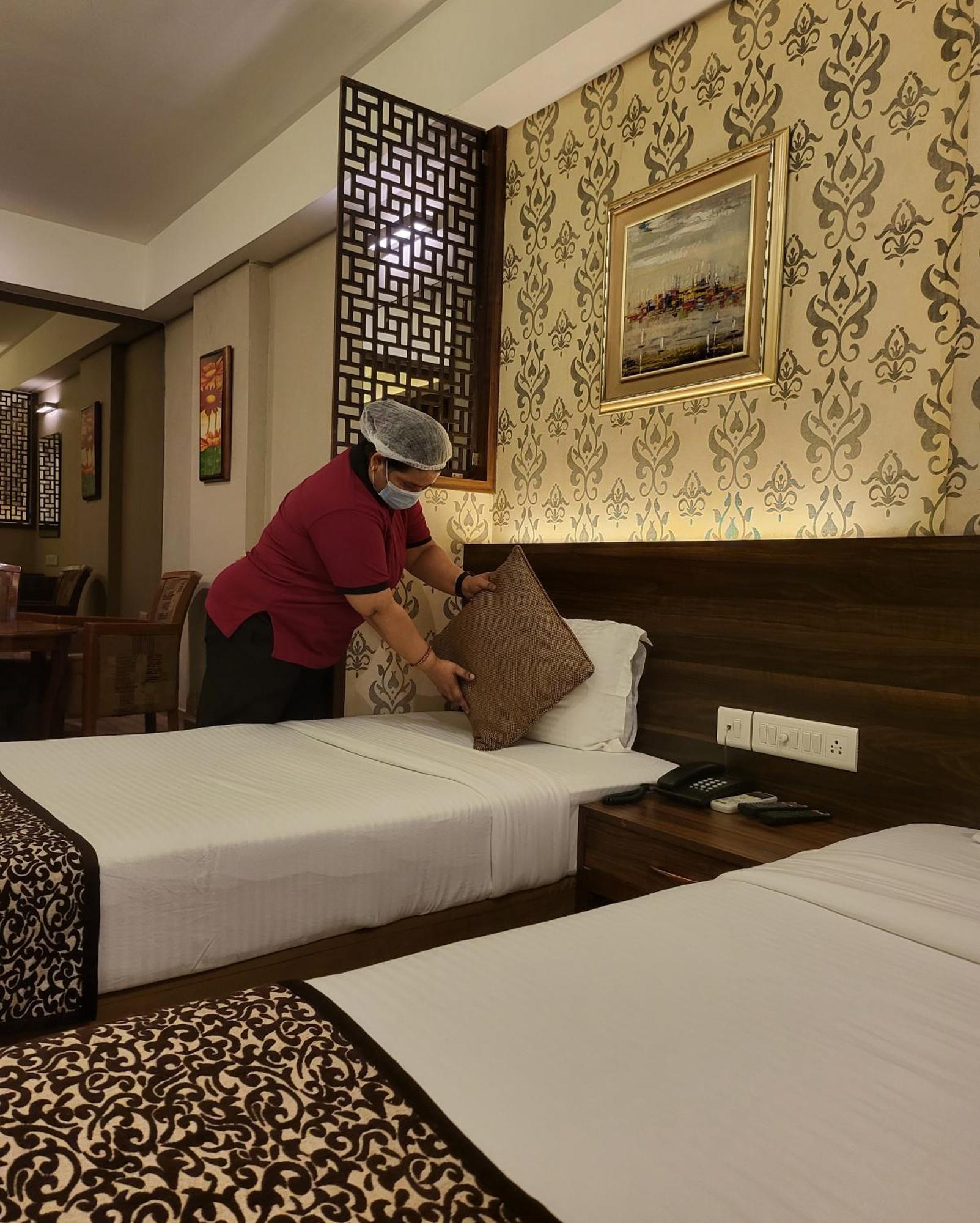 Hotel Maharana Inn Chembur Mumbai Ngoại thất bức ảnh